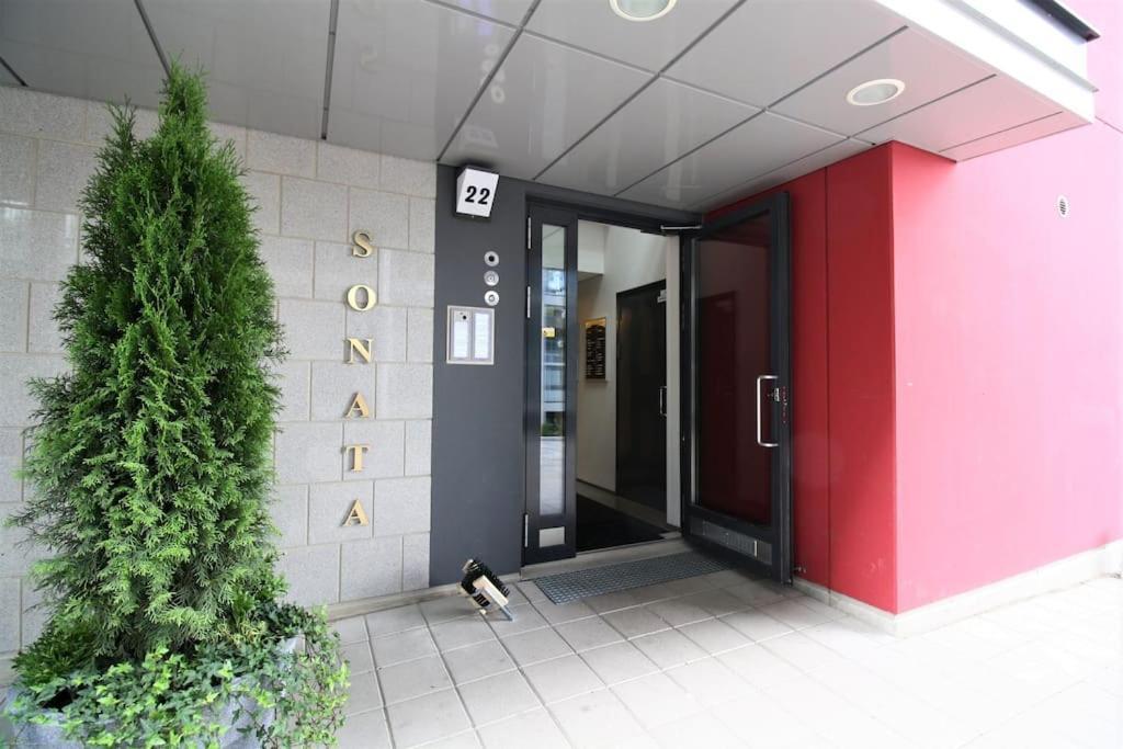 Apartment 2-room 7 Min By Train From Airport *